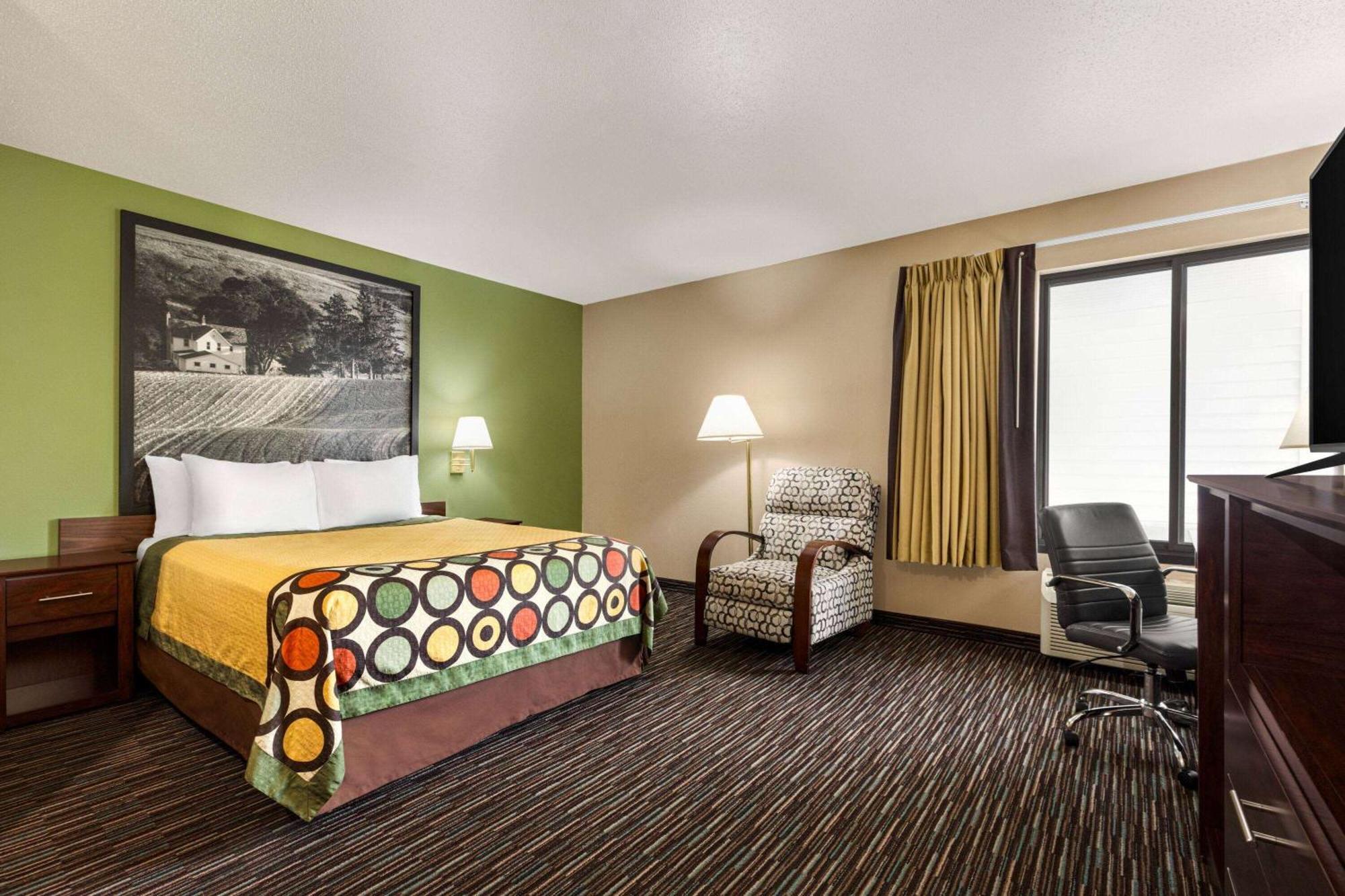 Hotel Super 8 By Wyndham Germantown/Milwaukee Exterior foto